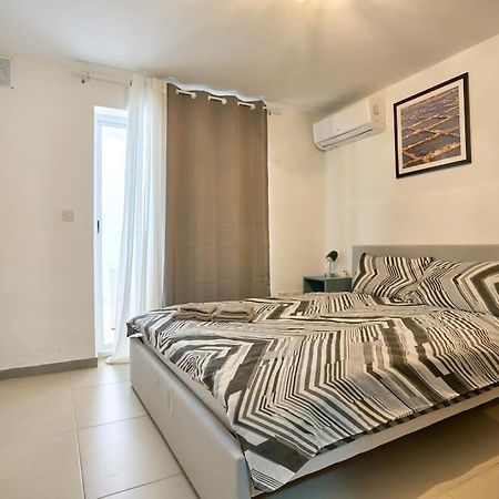 Urban Front - Walking Distance From Paceville And St George Bay Beach Is-Swieqi Ngoại thất bức ảnh